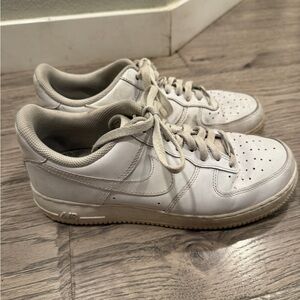 NIKE- air force one
white